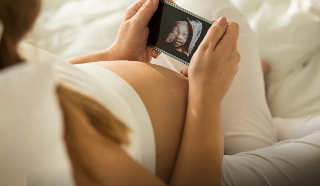 Smoking While Pregnant Increases Risk of SIDS