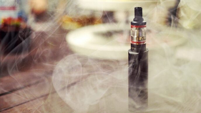 Vape with smoke